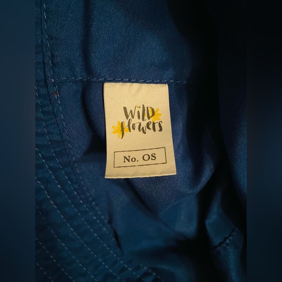 Baby Beach/Sunny Day Bucket Hat - Picture 3 of 3